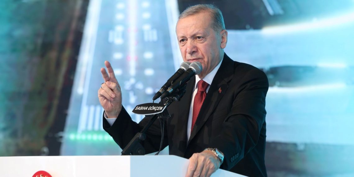 Cumhurbaşkanı Erdoğan: Terörle yürüyenlere meydanı asla bırakmayız