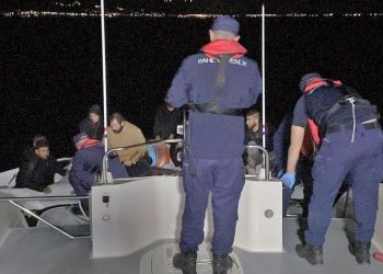 Datça’da 20 sistemsiz göçmen yakalandı