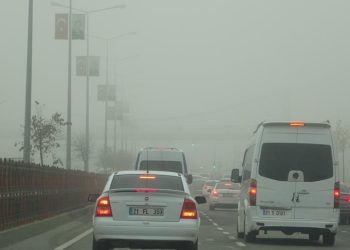 Diyarbakır’da uçuşlara sis mahzuru