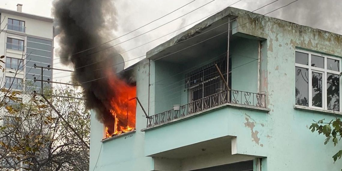 Elektrikli battaniye yangın çıkardı