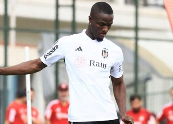 Eric Bailly’e eski takımı talip oldu