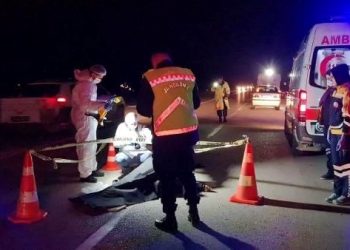 Feci son: Yolun karşısına geçmek isterken araba çarptı