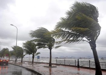 Filipinler’deki Kabayan tropikal fırtınası binlerce kişiyi yerinden etti