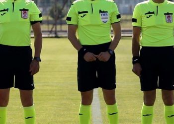 Futbol hakemleri maçlara çıkma kararı aldı