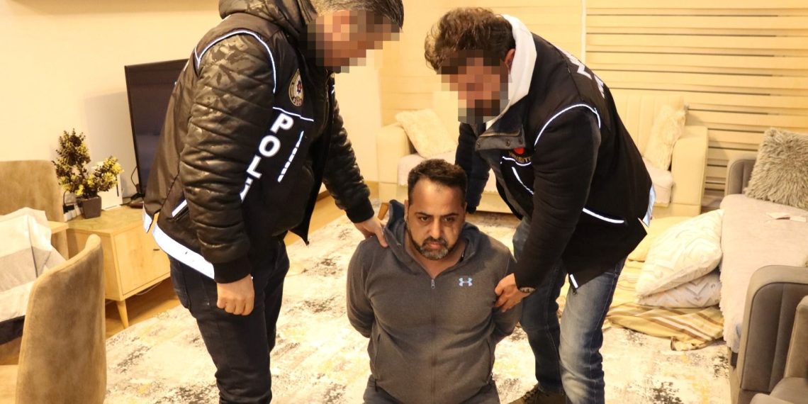 G-42 koduyla aranan milletlerarası uyuşturucu baronu Mersin’de yakalandı