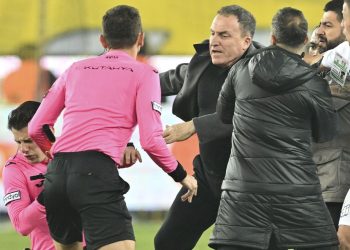 Hakem Halil Umut Meler’e yumruklu atağın iddianamesi kabul edildi