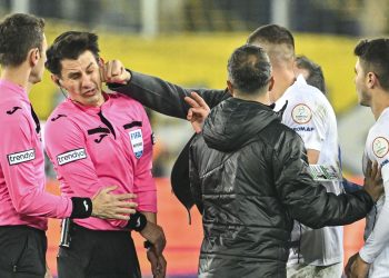 Hakeme yumruk davası: Faruk Koca 9 Ocak’ta hakim karşısına çıkacak