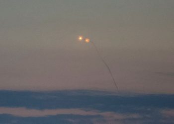 Hindistan’ın batı açıklarında ticari bir gemi dron saldırısına uğradı