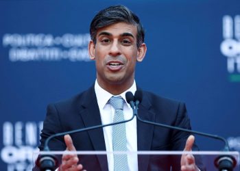 İngiltere Başbakanı Sunak’tan sistemsiz göç açıklaması