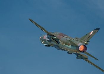 İran’ın güneyinde Su-22 savaş uçağı düştü