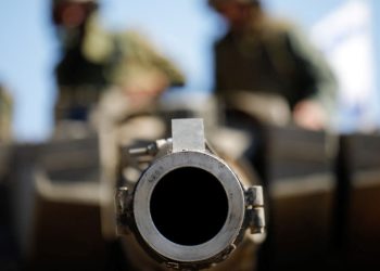 İsrail basını: ABD, İsrail’e 230 uçak ve 20 gemi dolusu silah gönderdi