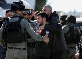 İsrail, Batı Şeria ve Doğu Kudüs’te 4 bin 520 Filistinliyi gözaltına aldı