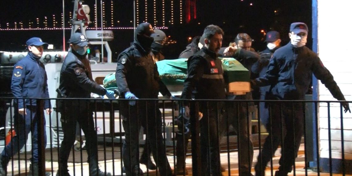 İstanbul Boğazı’nda erkek cesedi bulundu