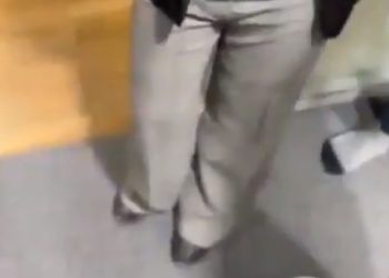 İstanbul’da üniversitede “mescide ayakkabıyla girme” manzaralarına inceleme