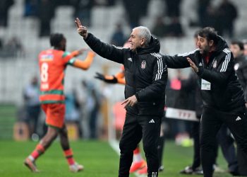 İstek Çalımbay: “Maç oynanırken avukatıma fesih kağıdı yolladılar”