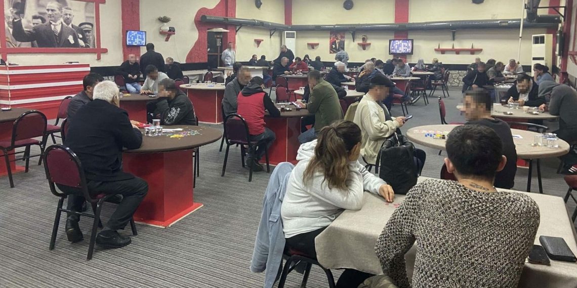 İzmir’de tombala oynayan 70 şahsa 283 bin lira ceza