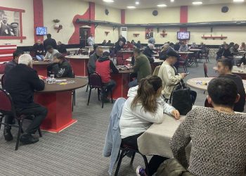 İzmir’de tombala oynayan 70 şahsa 283 bin lira ceza