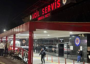 İzmir’de vefatı kuşkulu bulunan kişinin üzerinden 944 bin liralık çek çıktı