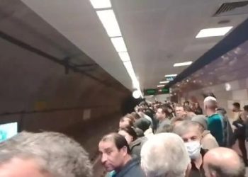 Kadıköy-Sabiha Gökçen metrosunda arıza: Yolcular isyan etti