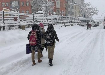 Kar tatili isteyen öğrenciye Validen karşılık
