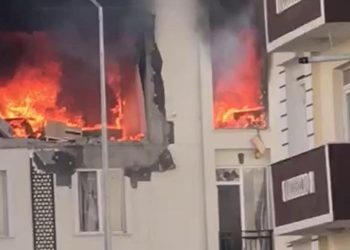 Kars’taki patlamada 14 bina ziyan gördü