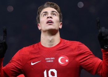 Kenan Yıldız kimdir? Juventus’ta forma giyen ulusal futbolcu Kenan Yıldız kaç yaşında, nereli?