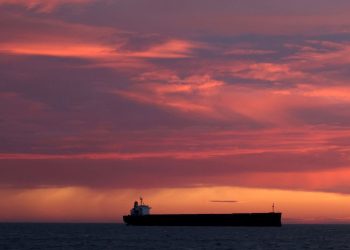 Kızıldeniz’de gerginlik tırmanıyor: Ticari gemiye roket saldırısı