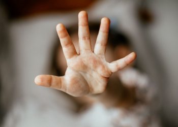 Konya’da 6 çocuğa istismardan yargılanan bakkala yeterli hal indirimi