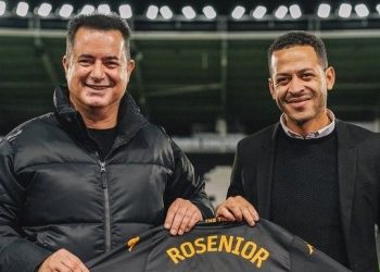 Liam Rosenior, 3 yıl daha Hull City’de