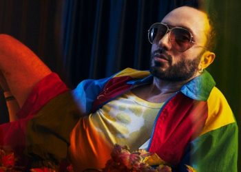 Mabel Matiz Altın Kelebek mükafatını internetten 5 TL’ye satışa çıkardı