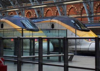 Manş Tüneli’ndeki grev nedeniyle tren seferleri durdu