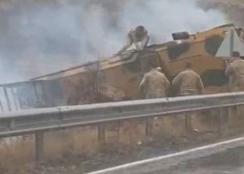 Mardin’de zırhlı askeri araç şarampole devrildi: 2 yaralı