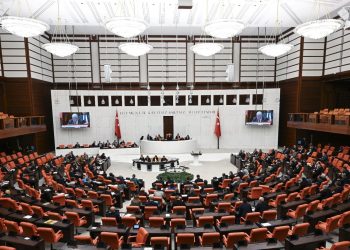 Meclis’te yeni haftada gündem ağır: Çalışan emekliye 5 bin TL ikramiye