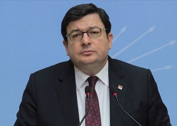 Muharrem Erkek kimdir? CHP Çanakkale Belediye Lider adayı Muharrem Erkek kaç yaşında, hangi misyonlarda bulundu?