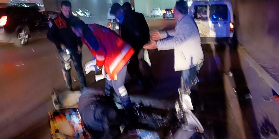 Park halindeki araca çarpan motosikletli, 3 gün sonra öldü