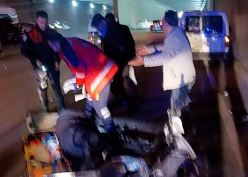 Park halindeki araca çarpan motosikletli, 3 gün sonra öldü