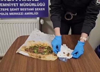 Polis merkezine dürüm içinde uyuşturucu