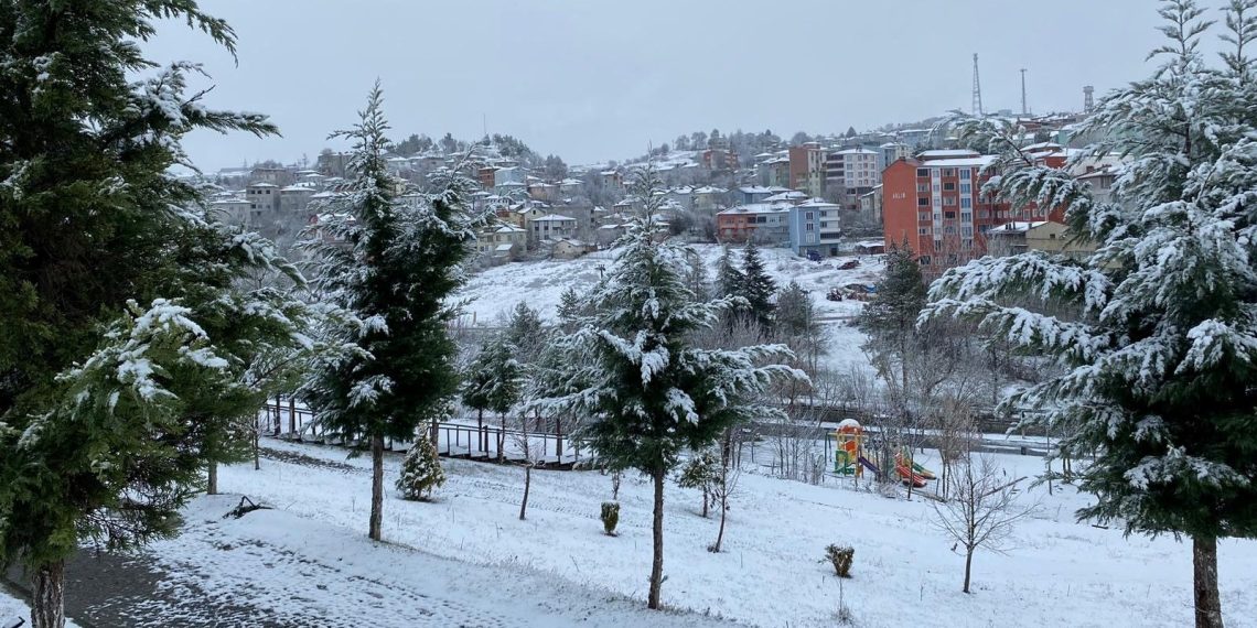 Samsun’un yüksek ilçeleri beyaza büründü