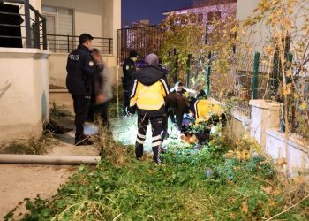 Sevgilisiyle tartışan bayan 3. kattaki rezidansın balkonundan düştü