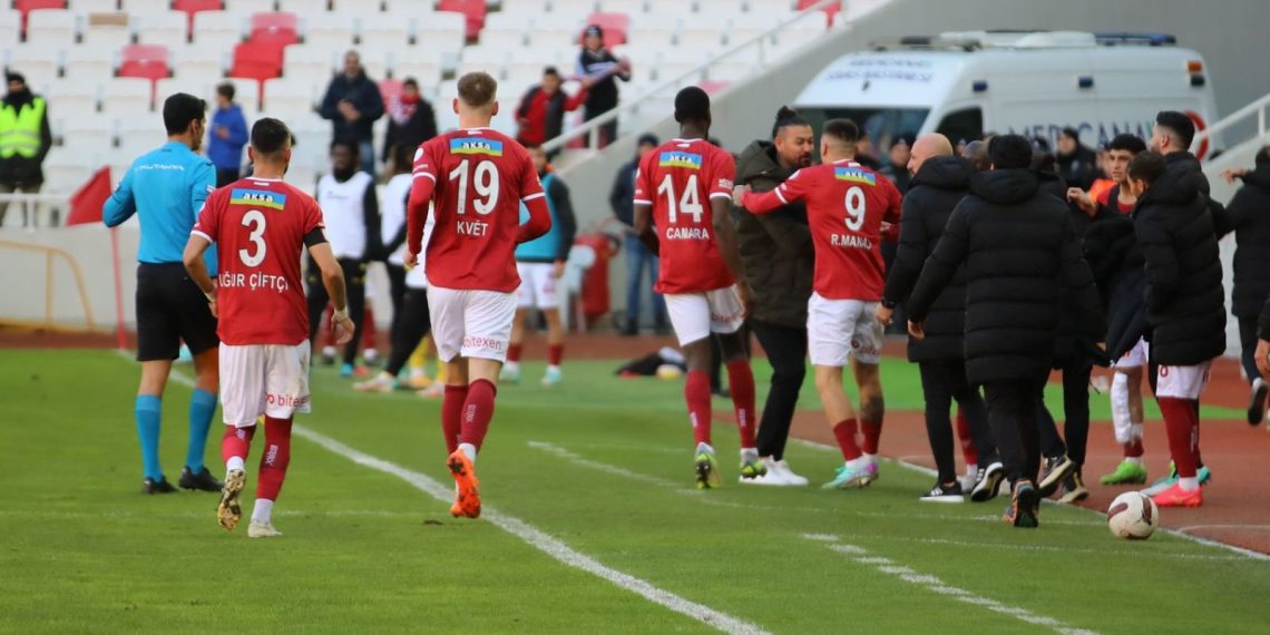 Sivassporlu Manaj, gol sayısını 9’a yükseltti