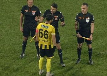 SON DAKİKA: İstanbulspor idaresi grubu alandan çekti