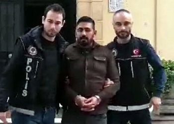 Takiple durdurulan arabadan uyuşturucu çıktı: Şoför tutuklandı