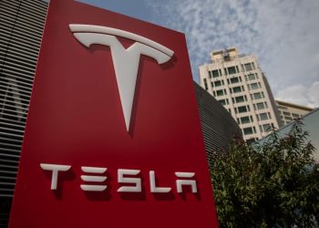 Tesla’dan bir geri çağırma kararı daha: On binlerce araç etkilenecek