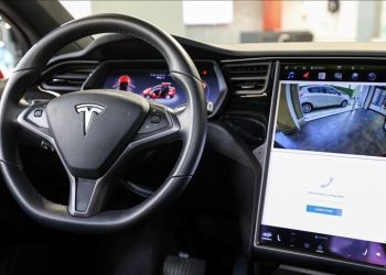 Tesla’nın otopilotu 2 can aldı: ABD savcılarından sürücüye tazminat cezası