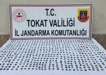 Tokat’ta Selçuklu devrine ilişkin 620 adet sikke ele geçirildi