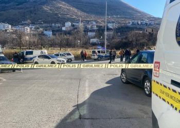 Trafikte karşılaştığı husumetlisini silahla vurdu