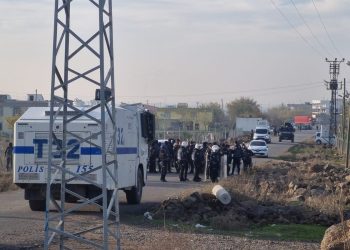 Trafo yenileme ve kaçak denetimi çalışmasında silahlı atak: 9 yaralı