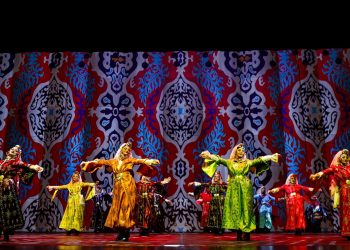 Türkiye Cumhuriyeti’nin 100’üncü yılı Asrın Destanı gösterisi ile kutlandı