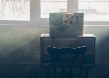 Ukrayna Genelkurmay Lideri’nin ofisinde dinleme aygıtı tespit edildi