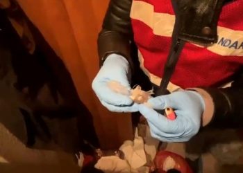 Van ve Hakkari’de uyuşturucu operasyonu: 7 gözaltı